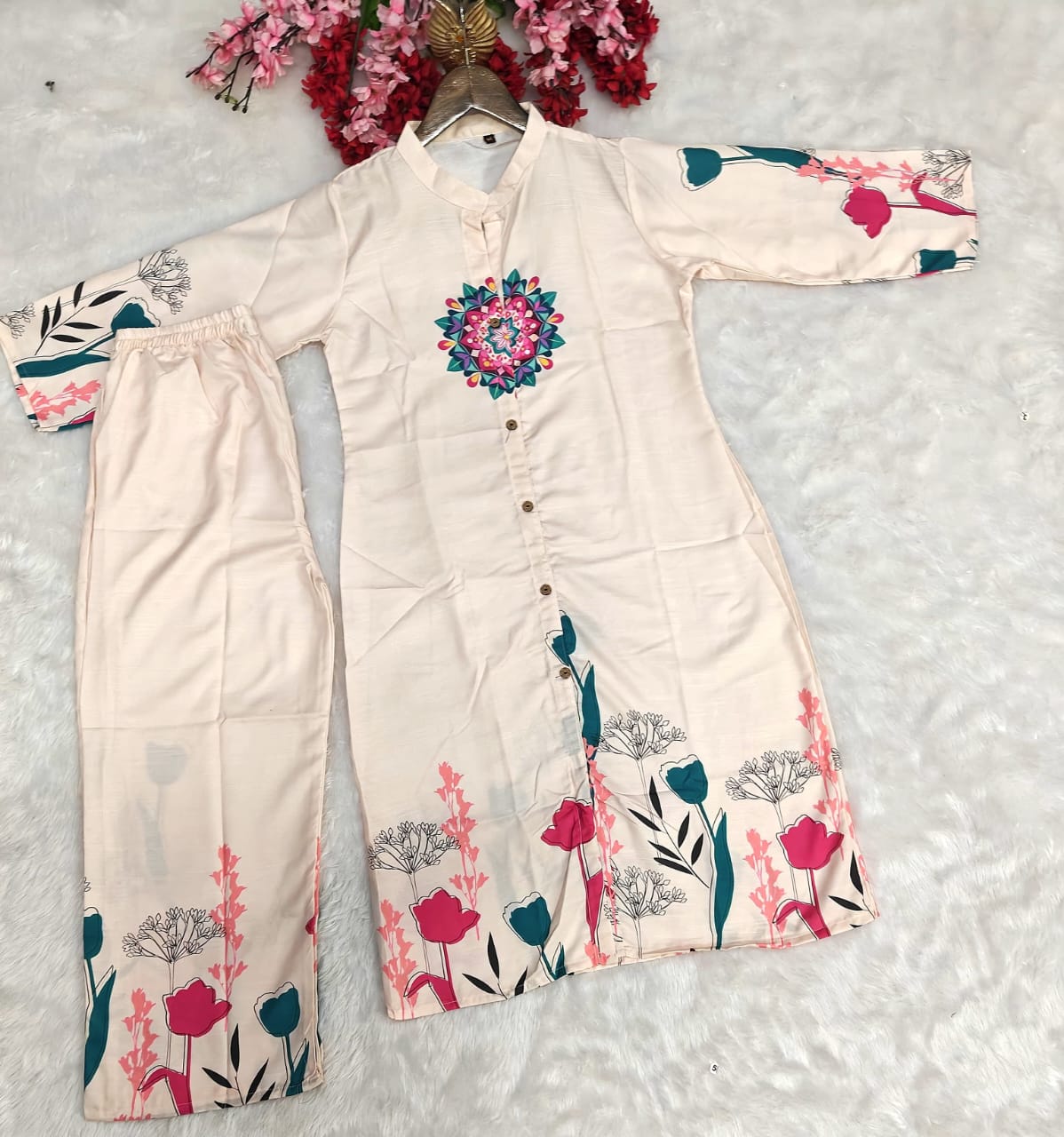 Graceful Summer Wear Floral Printed Co-Ord Set