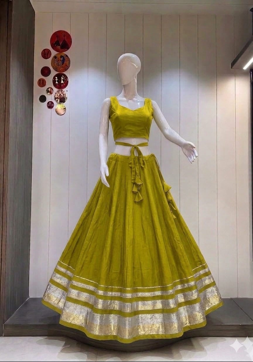 Sona Chandi Lace 8-Metre Flared Navratri Chaniya Choli Set