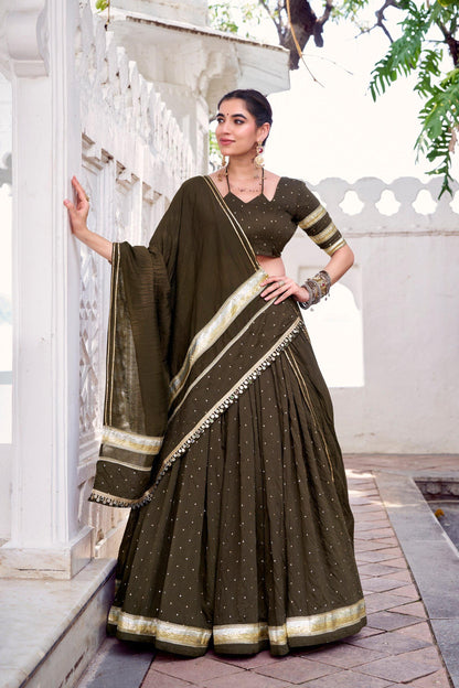 Mehendi Classics Navratri Lehenga