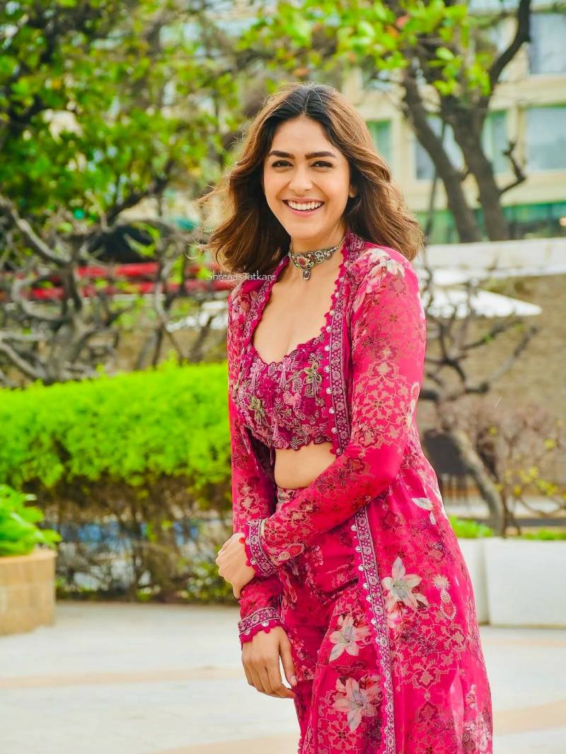 Pink Real Modeling Silk Indo Western