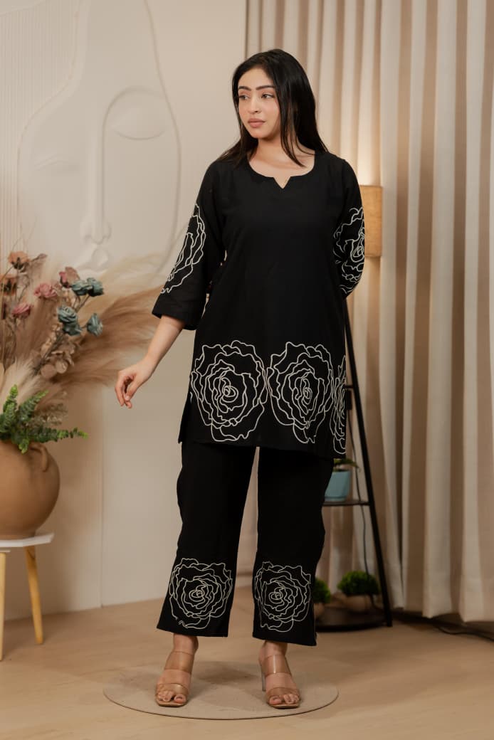 Black Elegant Thread Embroidery Cord Set