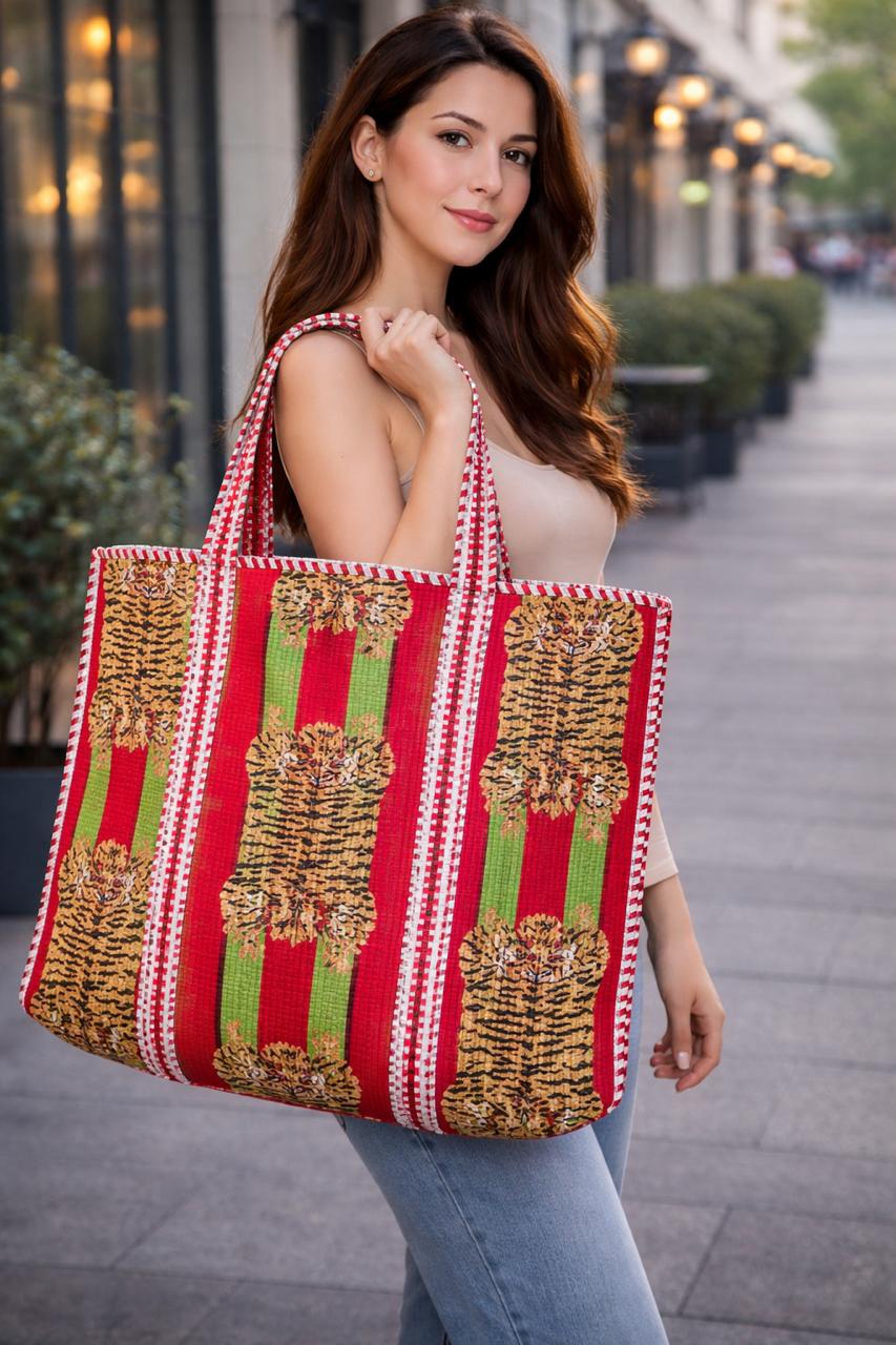 Printed Zipper Tote Bag
