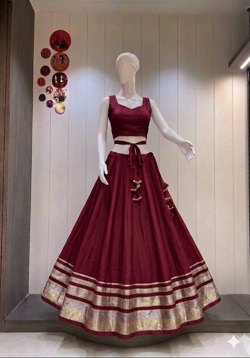 Sona Chandi Lace 8-Metre Flared Navratri Chaniya Choli Set