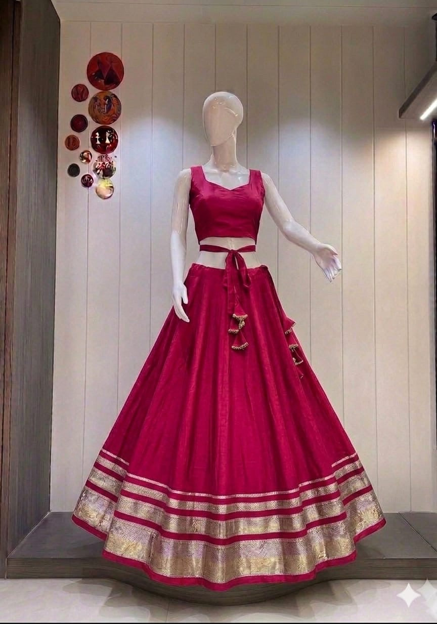 Sona Chandi Lace 8-Metre Flared Navratri Chaniya Choli Set