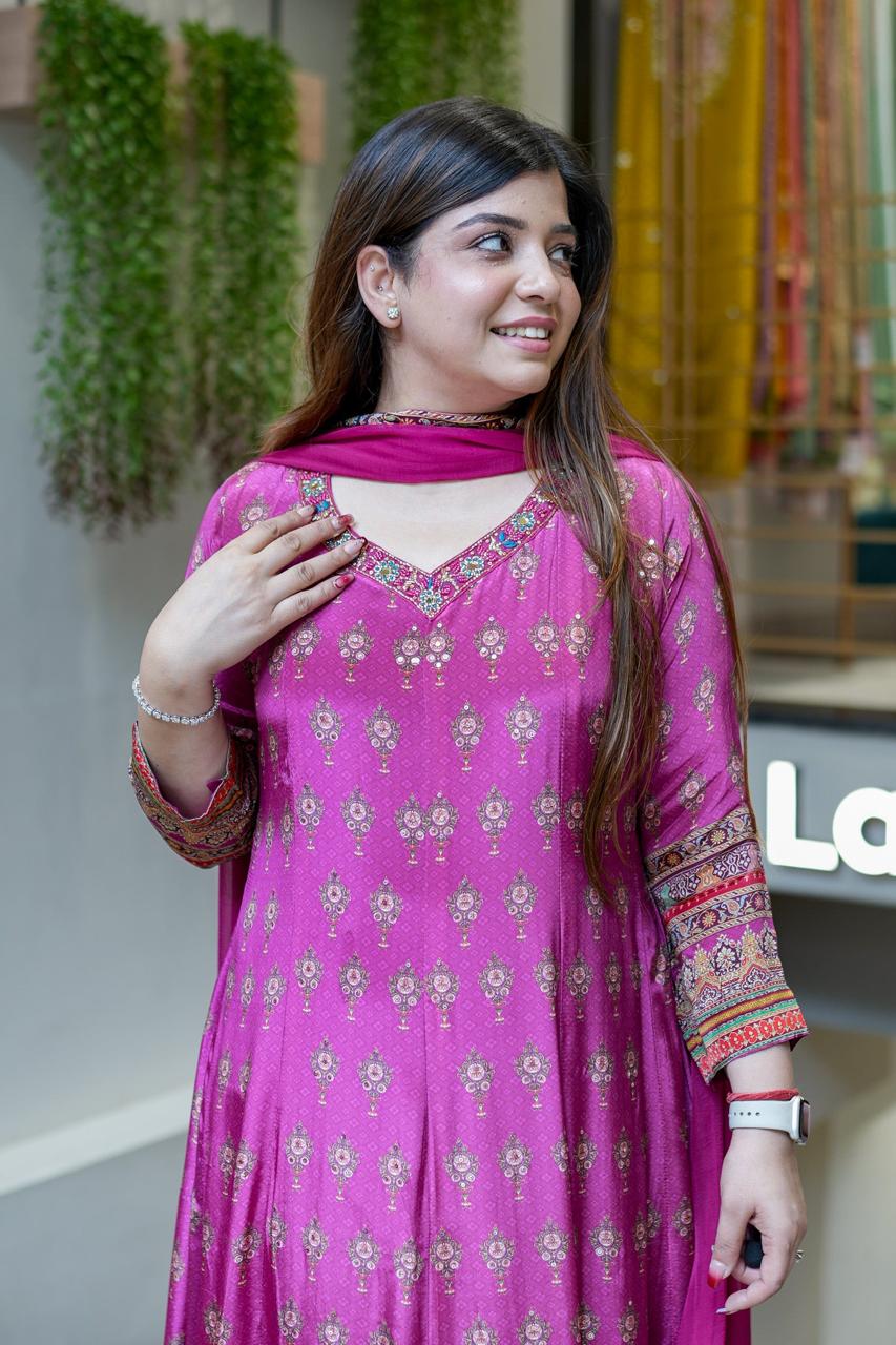 Pink Elegant Digital Print Anarkali Kurta