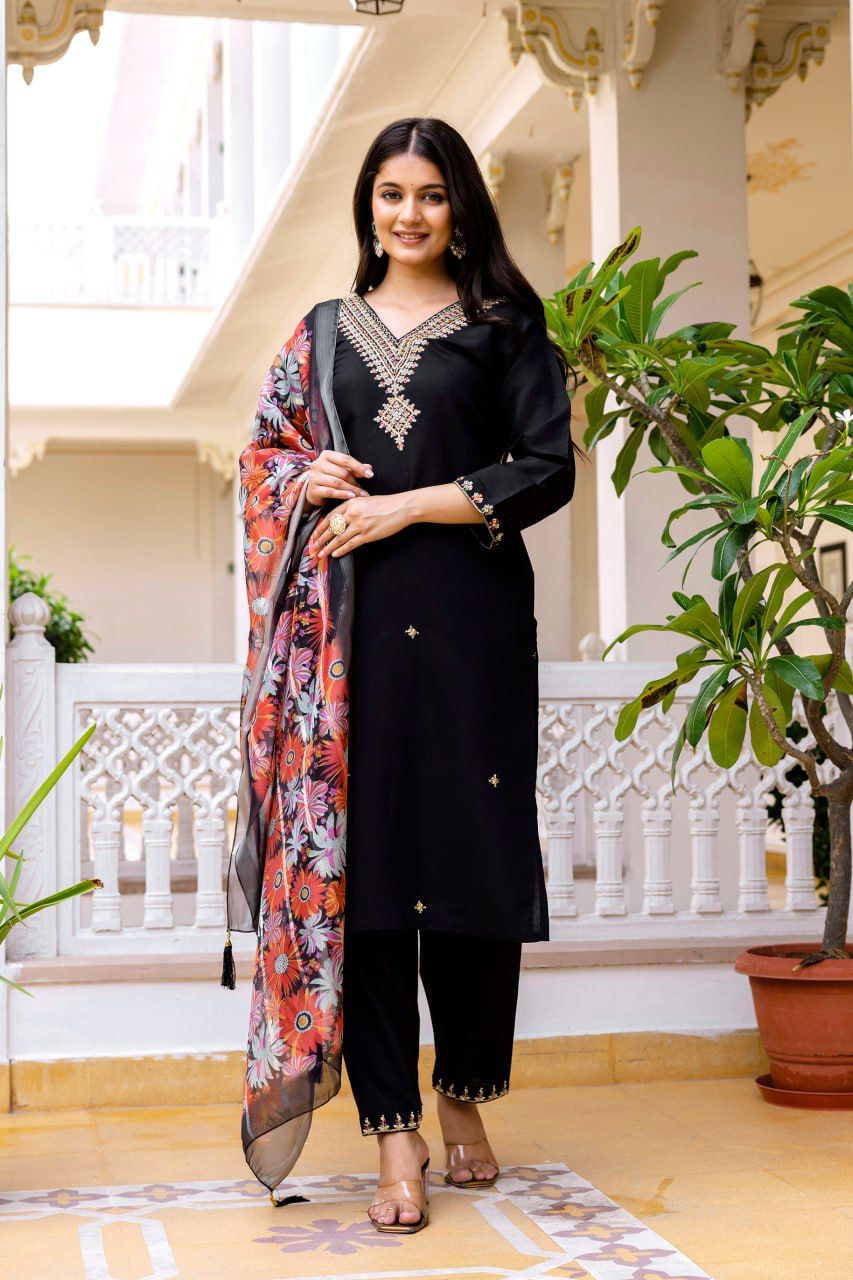 Black Embroidered V-Neck Kurti Pant