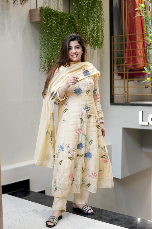 Cream Pure Viscose Chanderi Silk Kurta & Pant