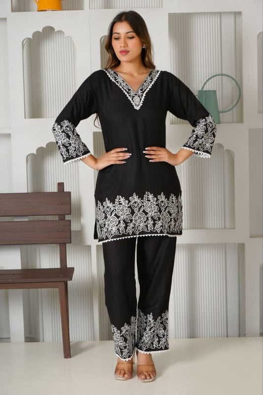 Designer Floral Embroidery Straight Kurti with Pant Set