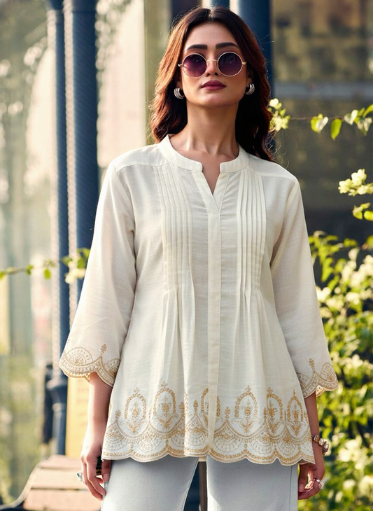 Elegent White Pleated Pattern  Short Top